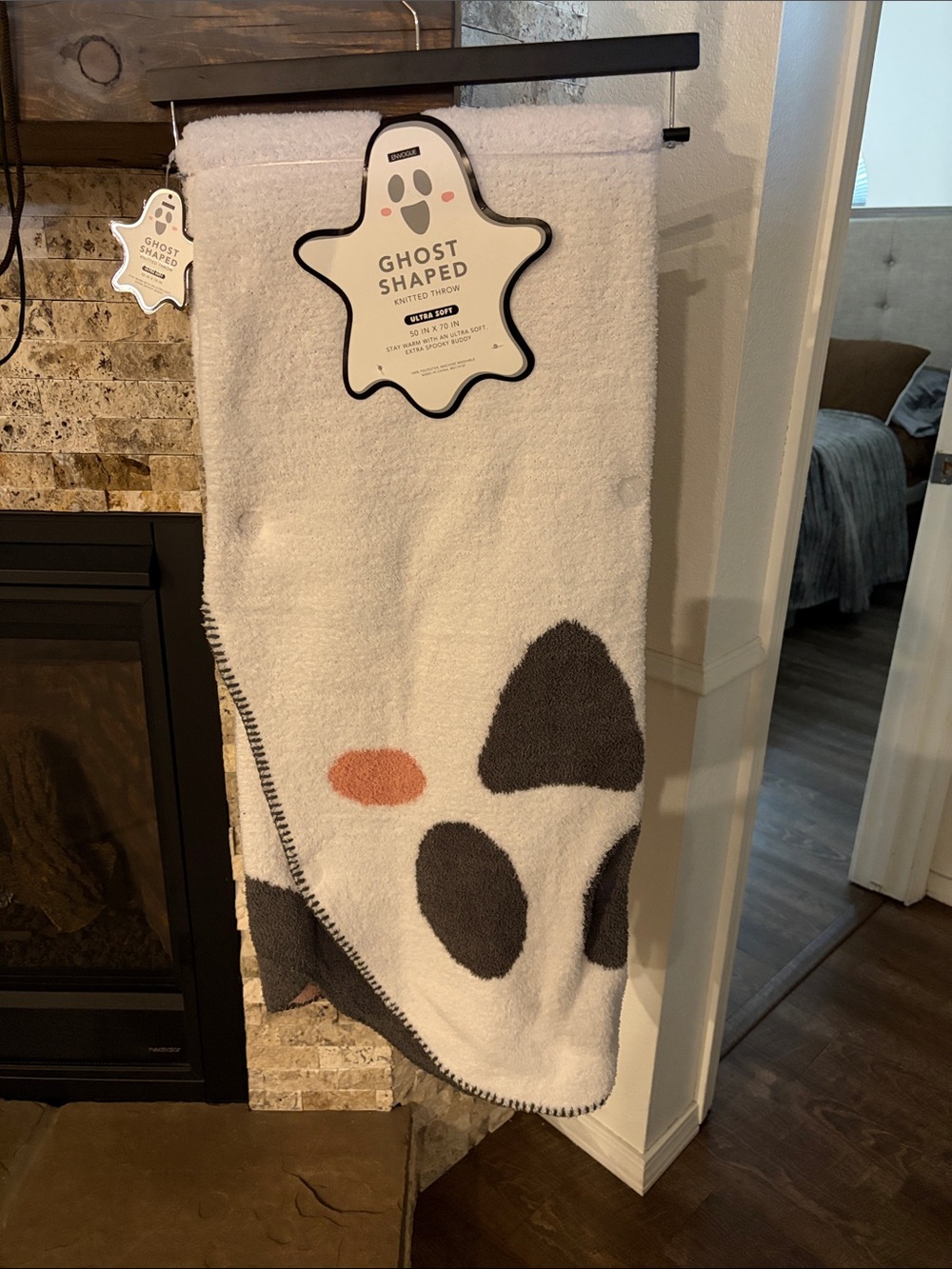 Envouge Ghost Shaped Knitted Throw